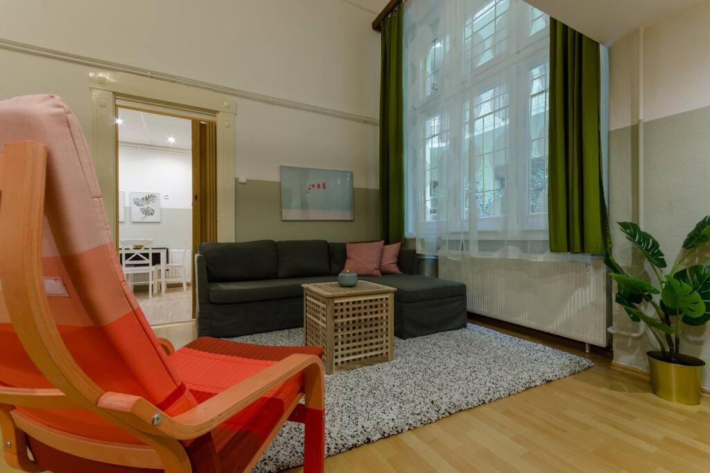 De Lux Studio Apartment In Historical Quarters بودابست المظهر الخارجي الصورة